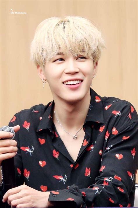 chanel necklace jimin